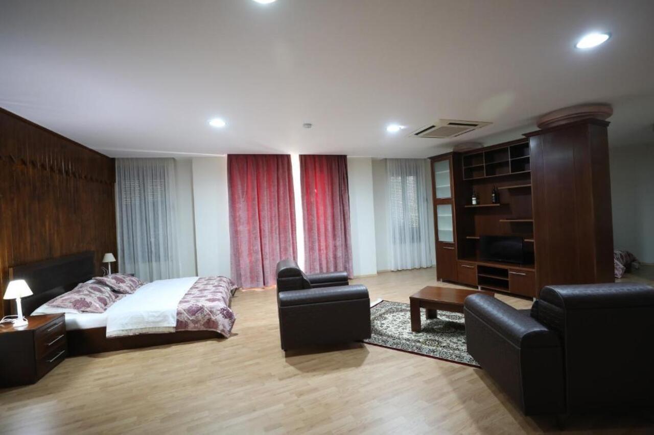 Kriva Resort เอลบาซาน ภายนอก รูปภาพ