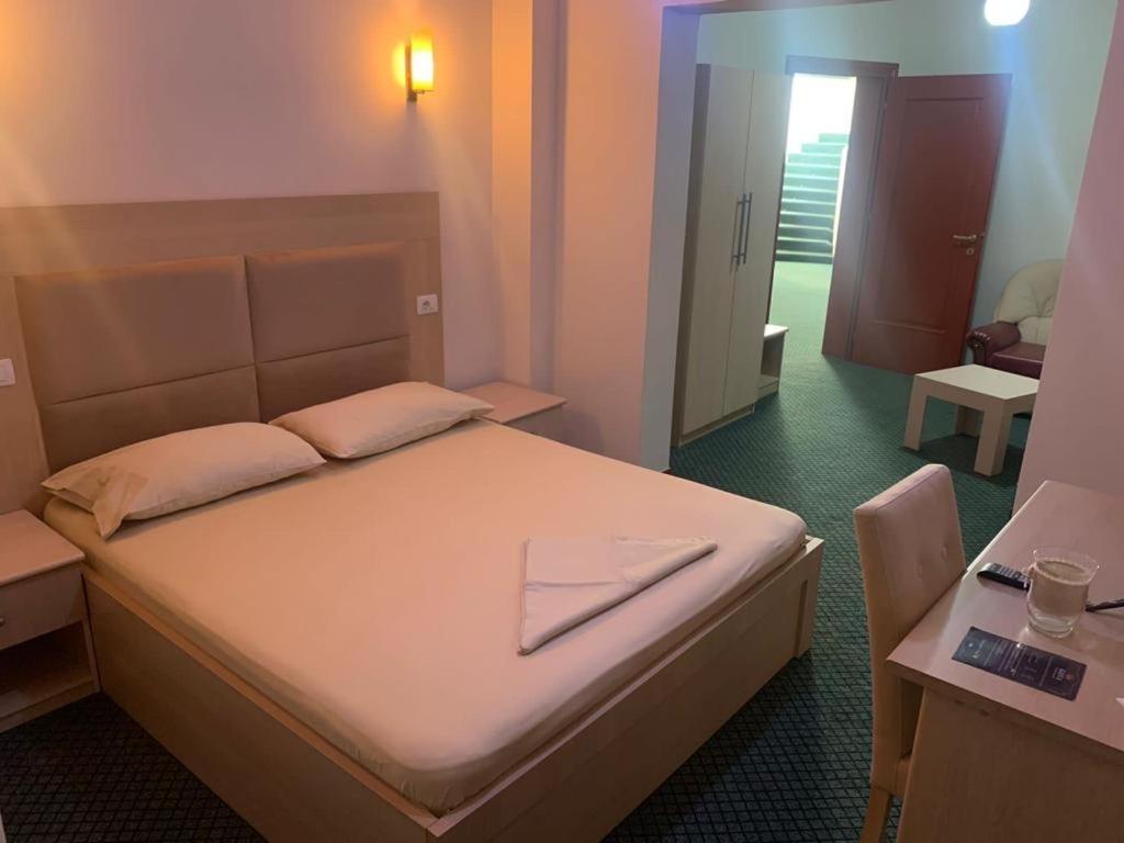 Kriva Resort เอลบาซาน ภายนอก รูปภาพ