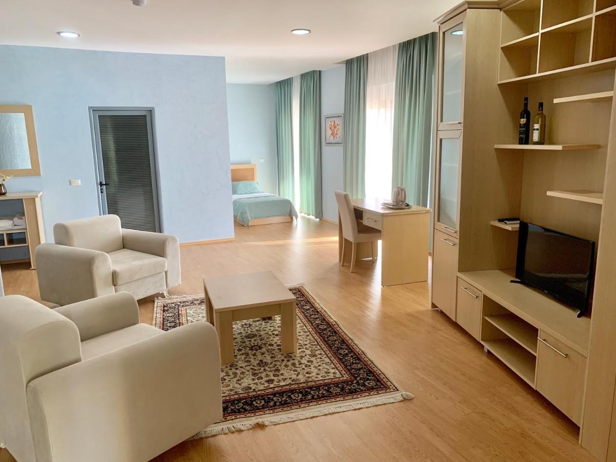 Kriva Resort เอลบาซาน ภายนอก รูปภาพ