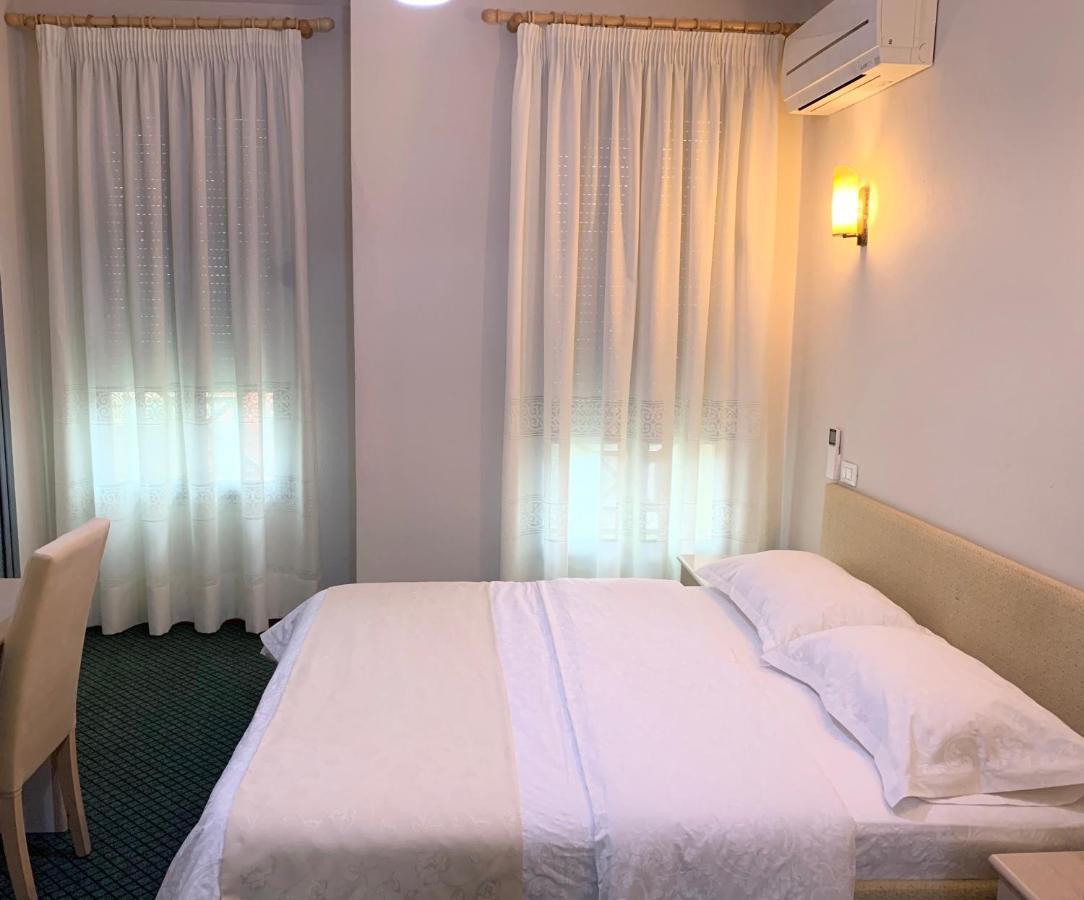 Kriva Resort เอลบาซาน ภายนอก รูปภาพ